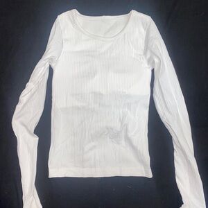 Lululemon Ribbed Long Sleeve with built in pads.